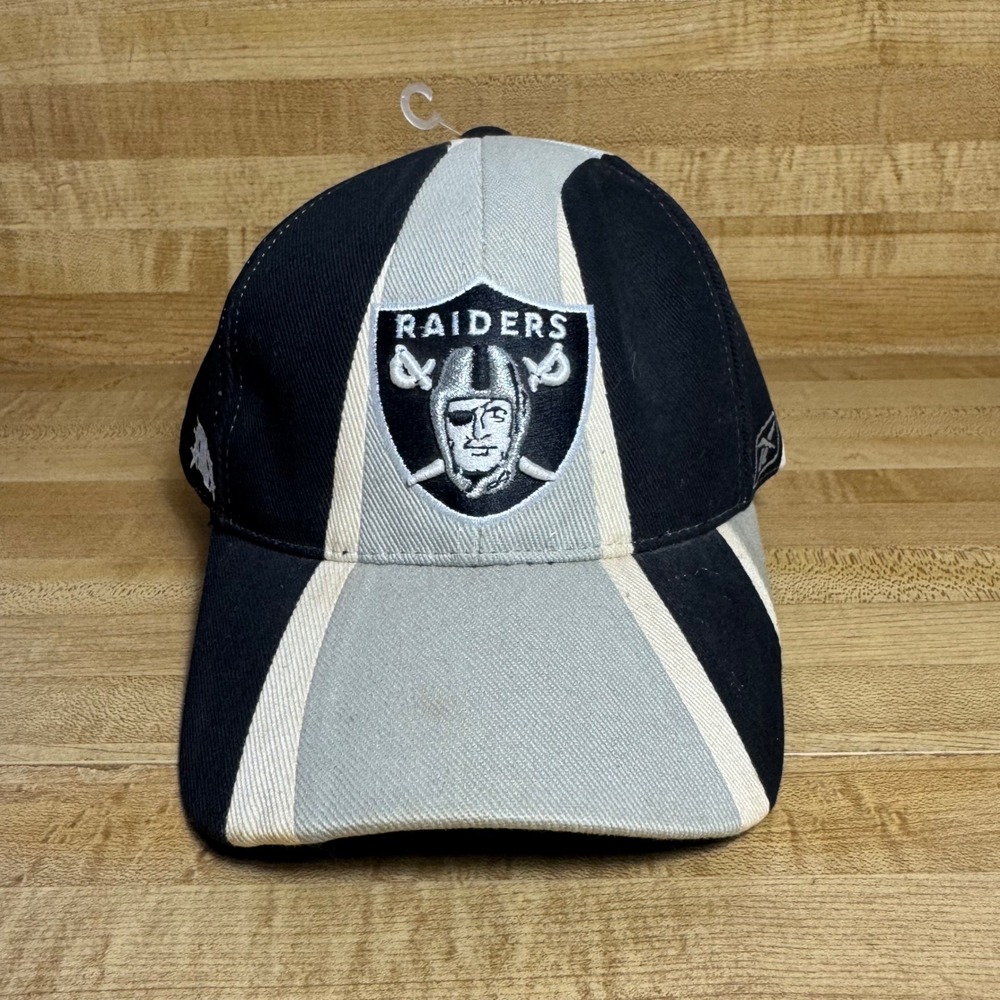 Y2K Reebok Oakland Raiders NFL Equipment Hat Black White Adjustable Strapback